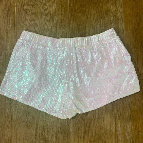 Hayley Paige Sequin Shorts - Picture 6 of 6
